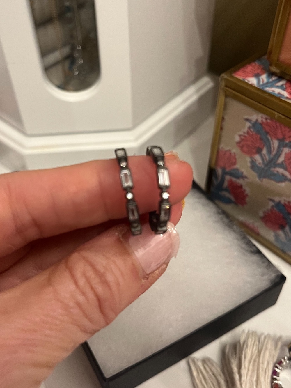 Freida Rothman Stackable Ring Set NWT size 8 - Picture 4 of 5